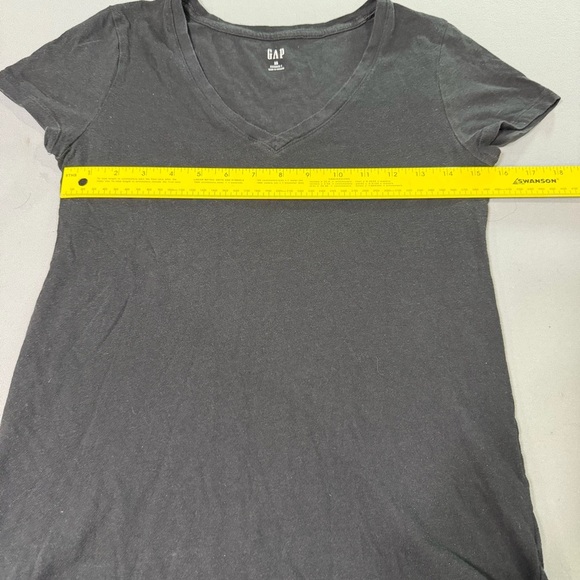 GAP Women's Classic Favorite Black Short Sleeve Tee - Picture 5 of 6